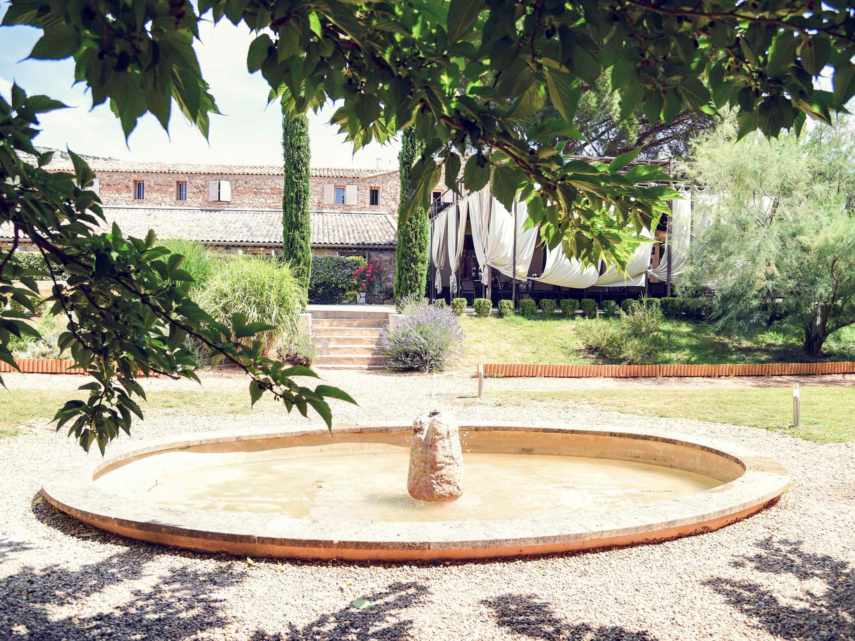 Mercure Aix-En-Provence Sainte-Victoire Châteauneuf-le-Rouge Εξωτερικό φωτογραφία