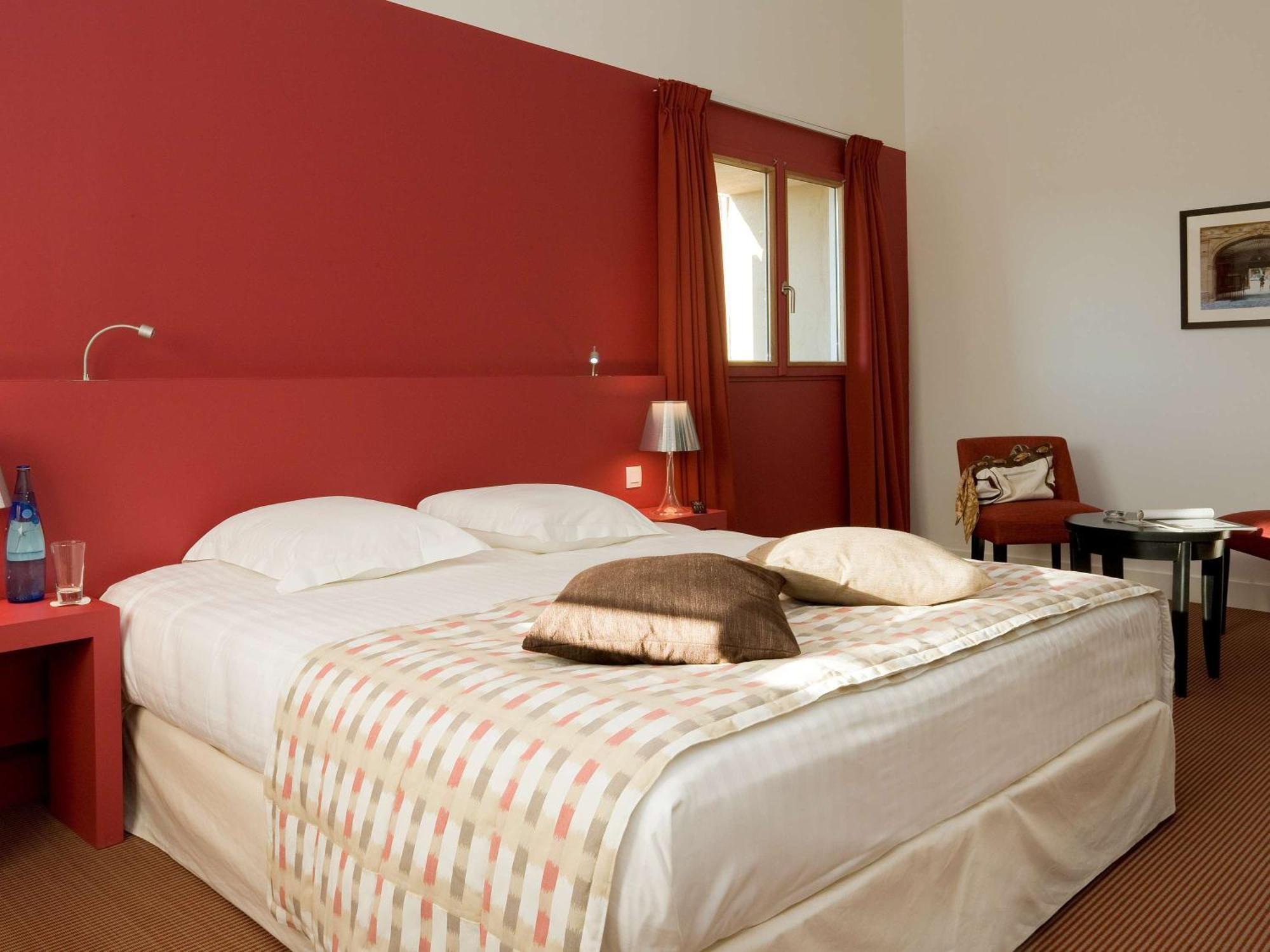 Mercure Aix-En-Provence Sainte-Victoire Châteauneuf-le-Rouge Εξωτερικό φωτογραφία