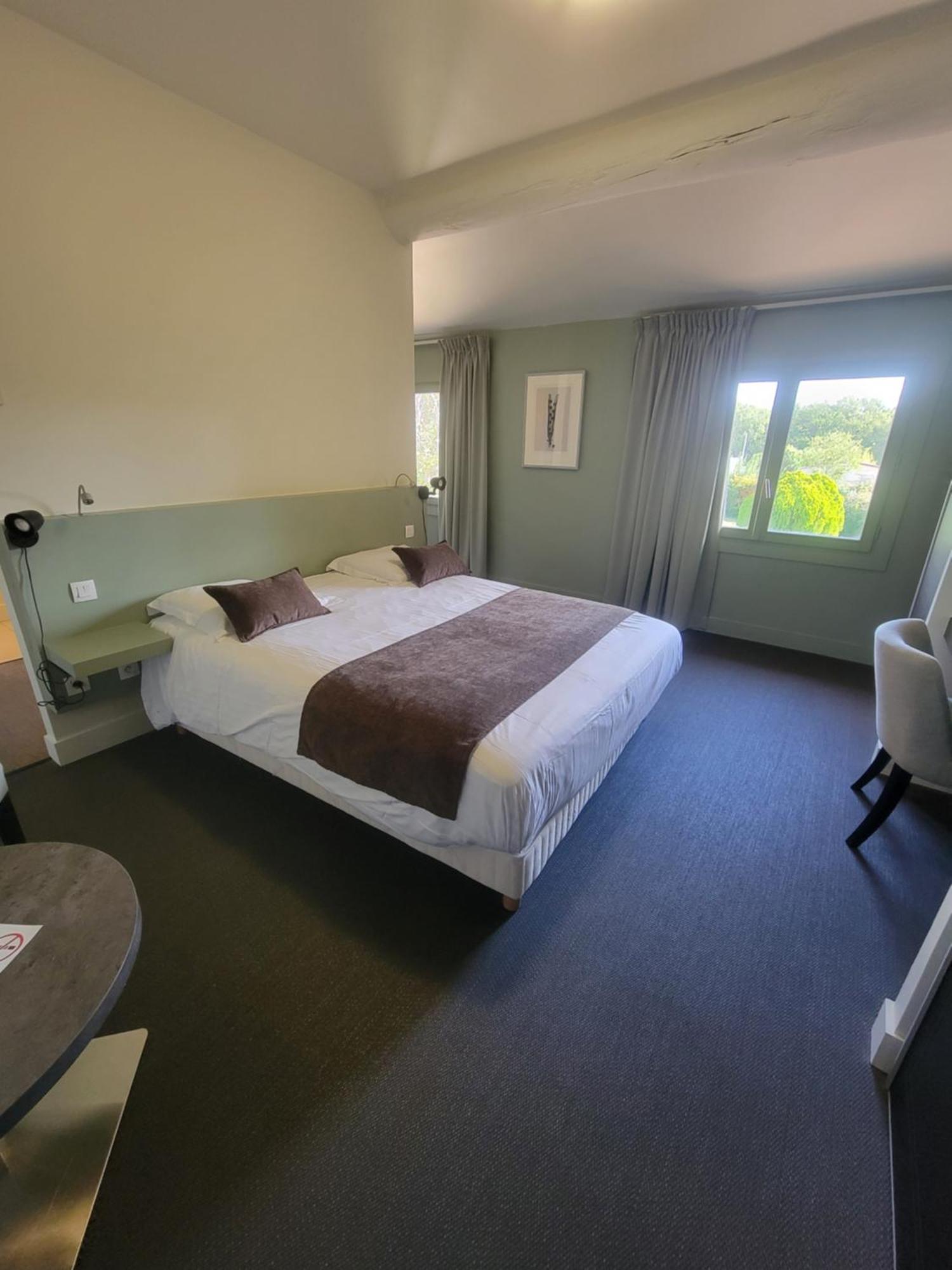 Mercure Aix-En-Provence Sainte-Victoire Châteauneuf-le-Rouge Εξωτερικό φωτογραφία
