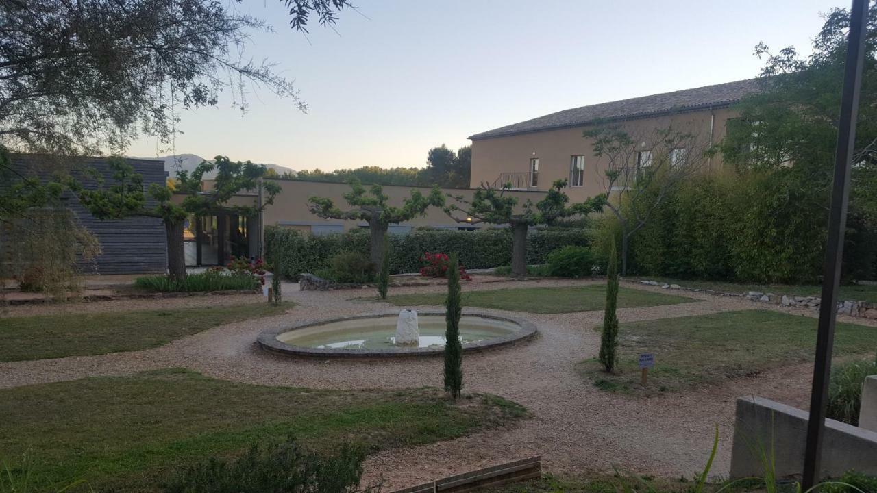 Mercure Aix-En-Provence Sainte-Victoire Châteauneuf-le-Rouge Εξωτερικό φωτογραφία
